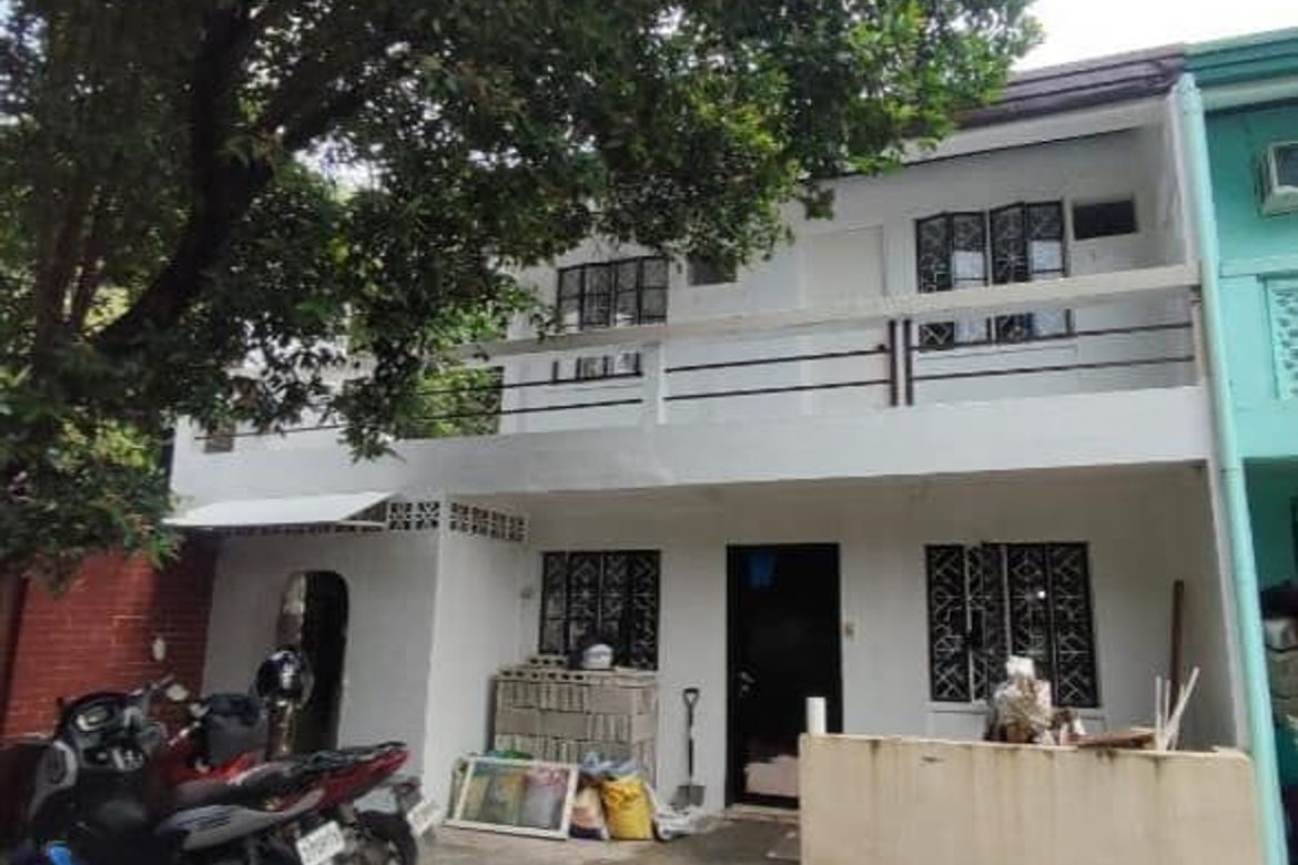 3 Bedroom Townhouse for Sale in Quiapo, Manila, Metro Manila near LRT-1 Carriedo – photo 2