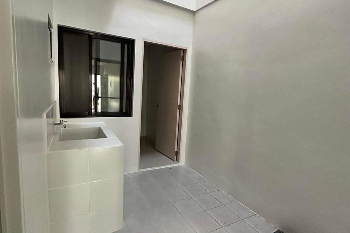 3 Bedroom Townhouse for Sale in Quiapo, Manila, Metro Manila near LRT-1 Carriedo – photo 4