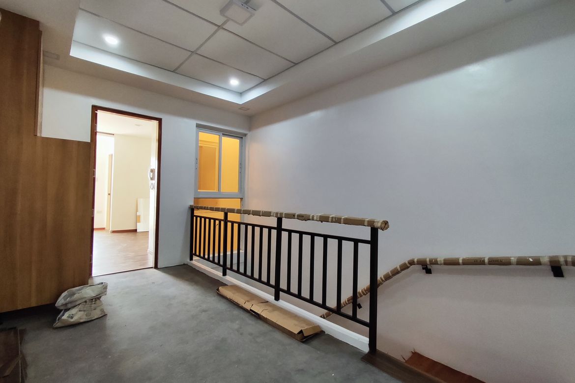 3 Bedroom Townhouse for Sale in San Antonio, Quezon City, Metro Manila near LRT-1 Roosevelt – photo 4