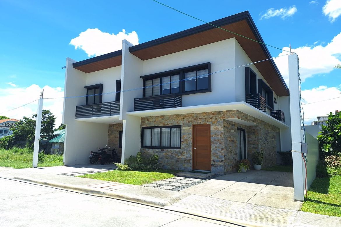 3 Bedroom Townhouse for Sale in San Francisco, Biñan, Laguna