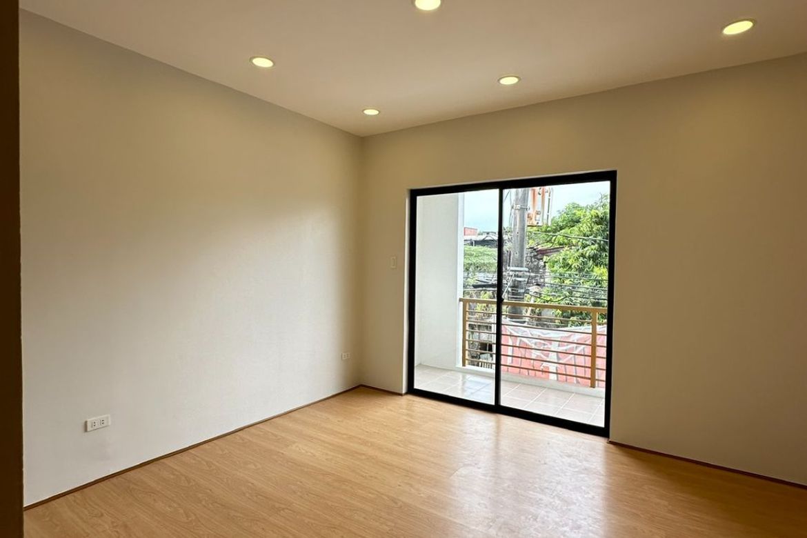 3 Bedroom Townhouse for Sale in San Isidro, Cainta, Rizal – photo 4