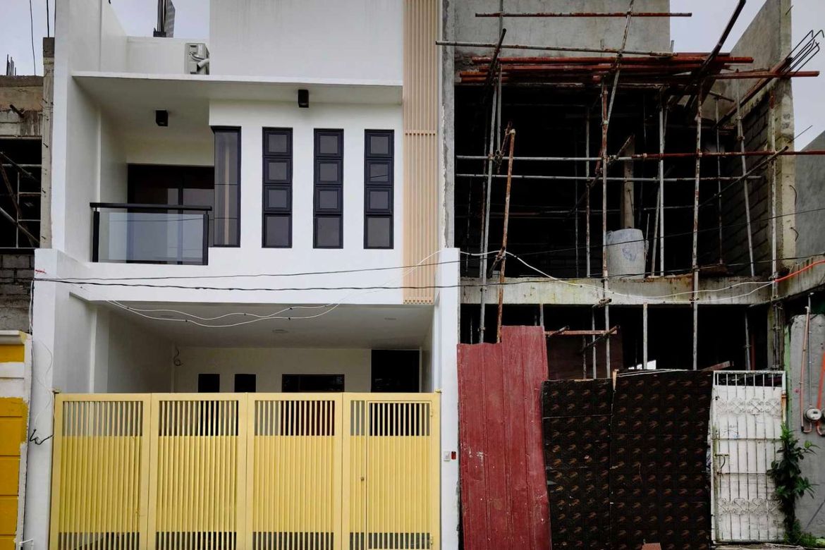 3 Bedroom Townhouse for Sale in San Isidro, Parañaque, Metro Manila
