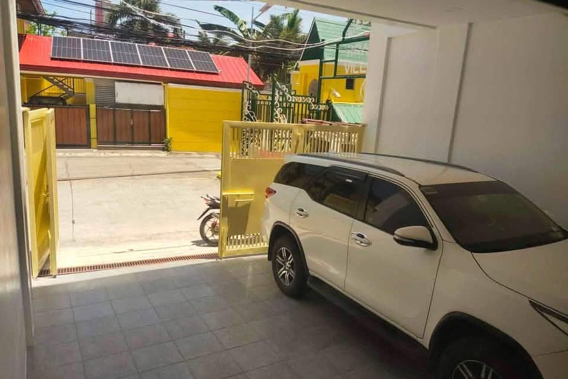 3 Bedroom Townhouse for Sale in San Isidro, Parañaque, Metro Manila – photo 8