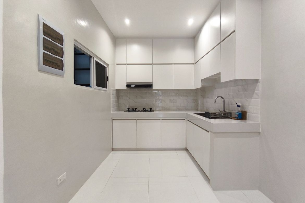 3 Bedroom Townhouse for Sale in San Isidro, Parañaque, Metro Manila – photo 4