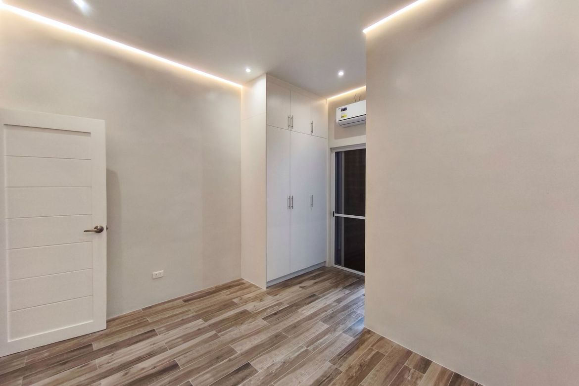 3 Bedroom Townhouse for Sale in San Isidro, Parañaque, Metro Manila – photo 8
