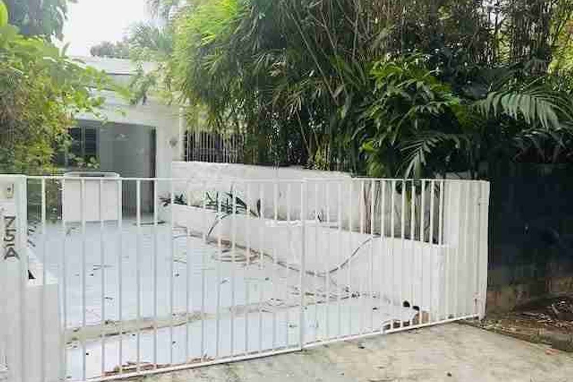 3 Bedroom Townhouse for Sale in San Lorenzo, Makati, Metro Manila near MRT-3 Ayala – photo 3