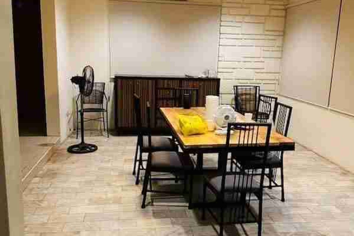 3 Bedroom Townhouse for Sale in San Lorenzo, Makati, Metro Manila near MRT-3 Ayala – photo 5