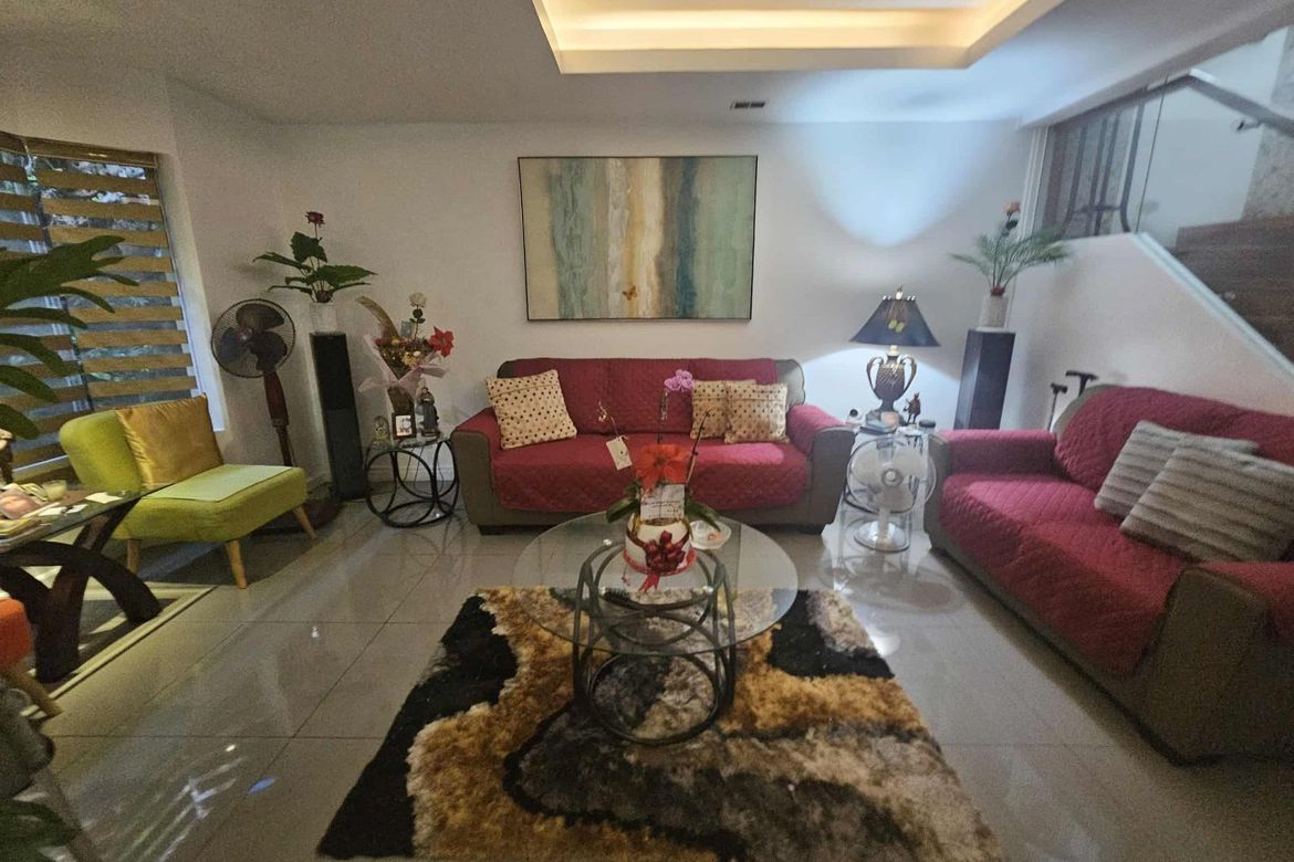 3 Bedroom Townhouse for Sale in San Nicolas, Pasig, Metro Manila