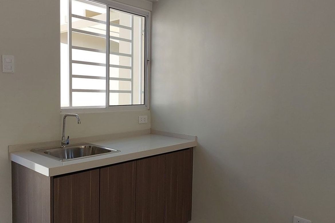 3 Bedroom Townhouse for Sale in Sanja Mayor, Tanza, Cavite – photo 7