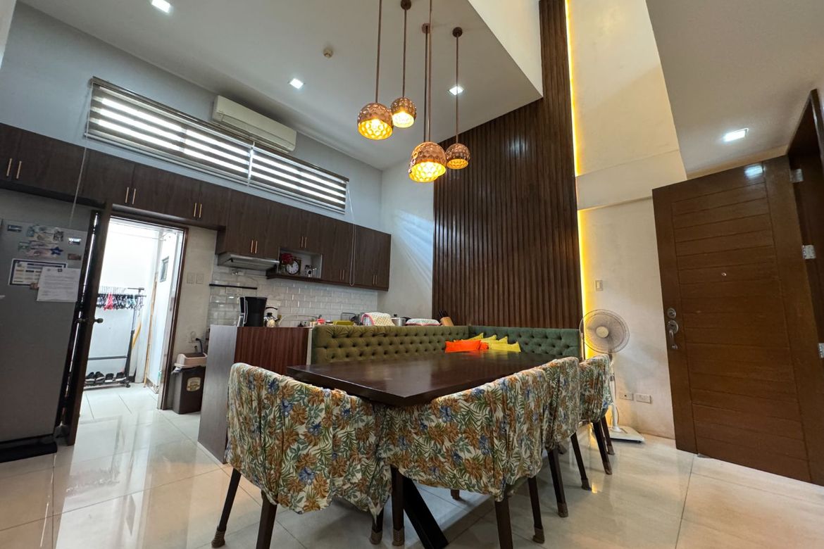 3 Bedroom Townhouse for Sale in Santa Lucia, San Juan, Metro Manila – photo 2
