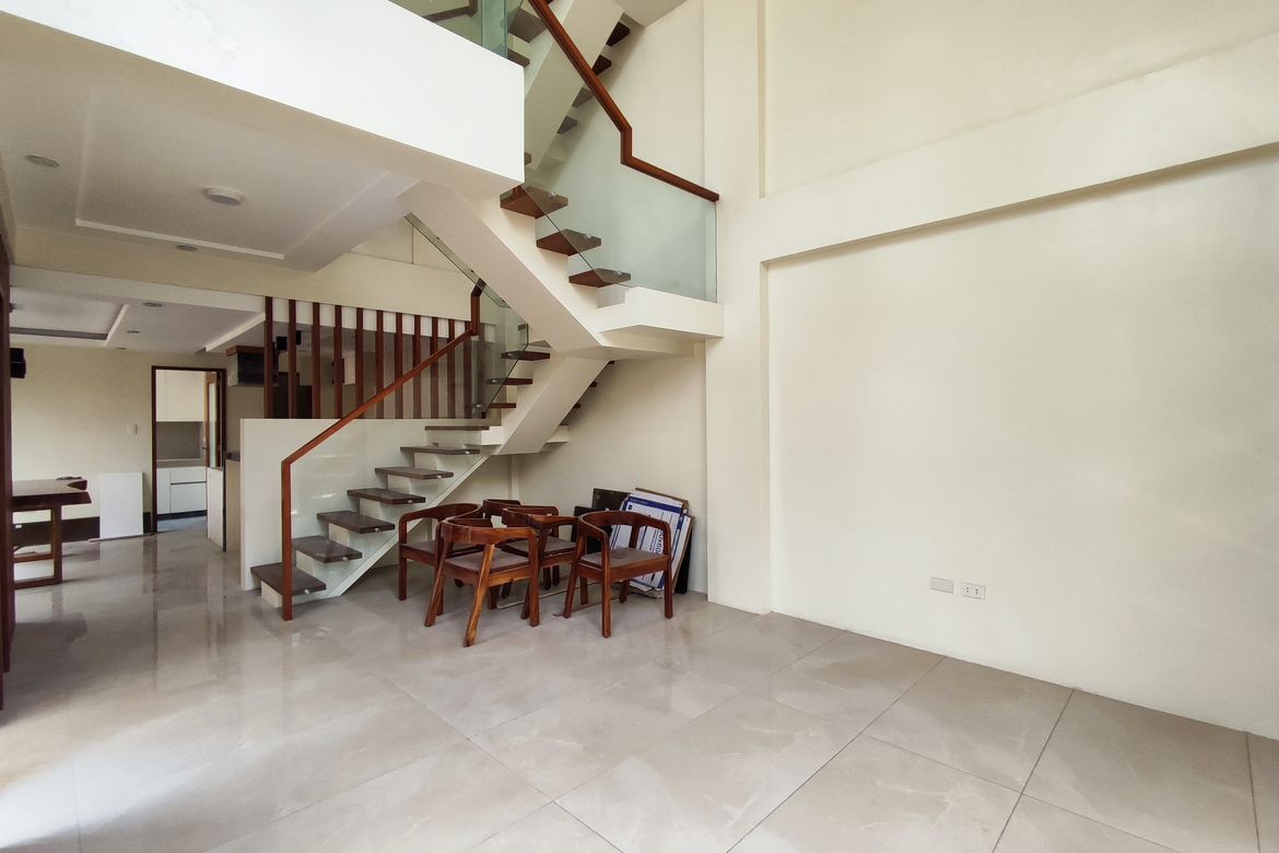 3 Bedroom Townhouse for Sale in Santa Mesa, Manila, Metro Manila near LRT-2 V. Mapa – photo 2