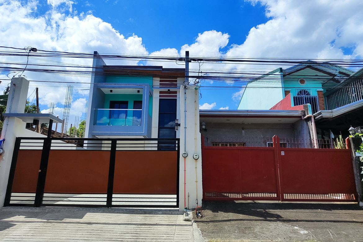 3 Bedroom Townhouse for Sale in Santo Domingo, Cainta, Rizal