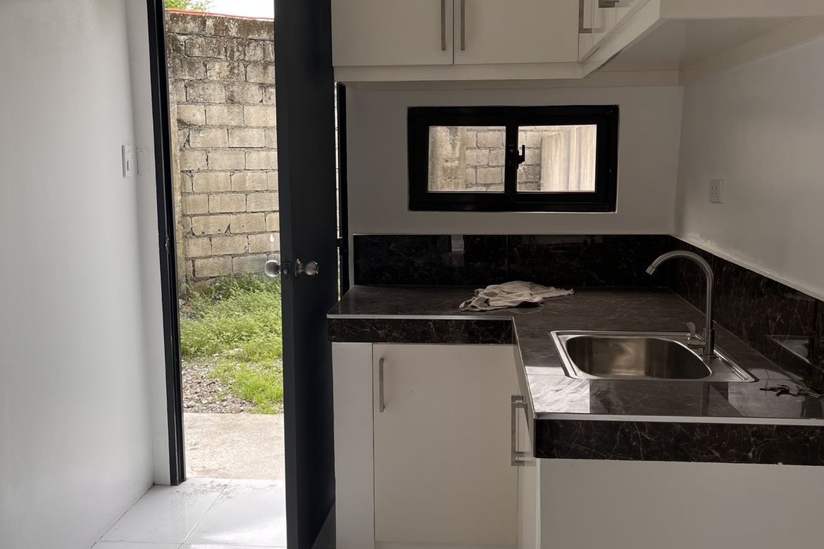 3 Bedroom Townhouse for Sale in Santo Domingo, Cainta, Rizal – photo 4