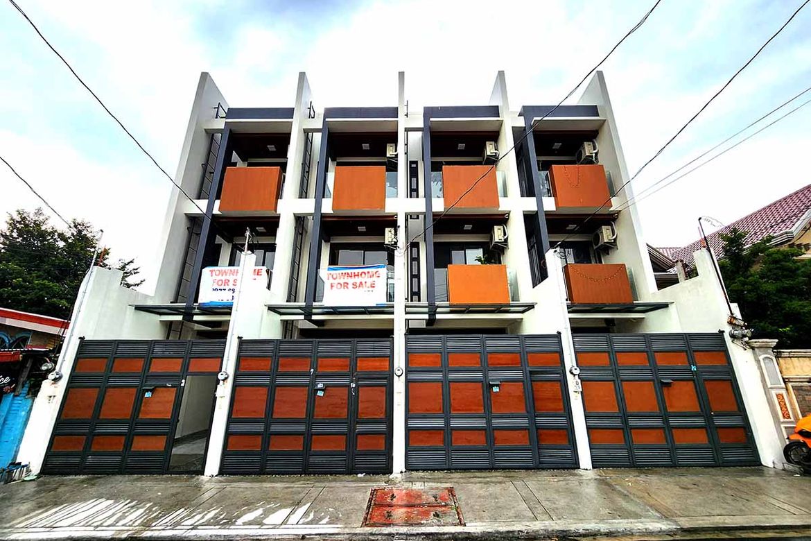 3 Bedroom Townhouse for Sale in Socorro, Quezon City, Metro Manila near LRT-2 Araneta Center-Cubao – photo 2