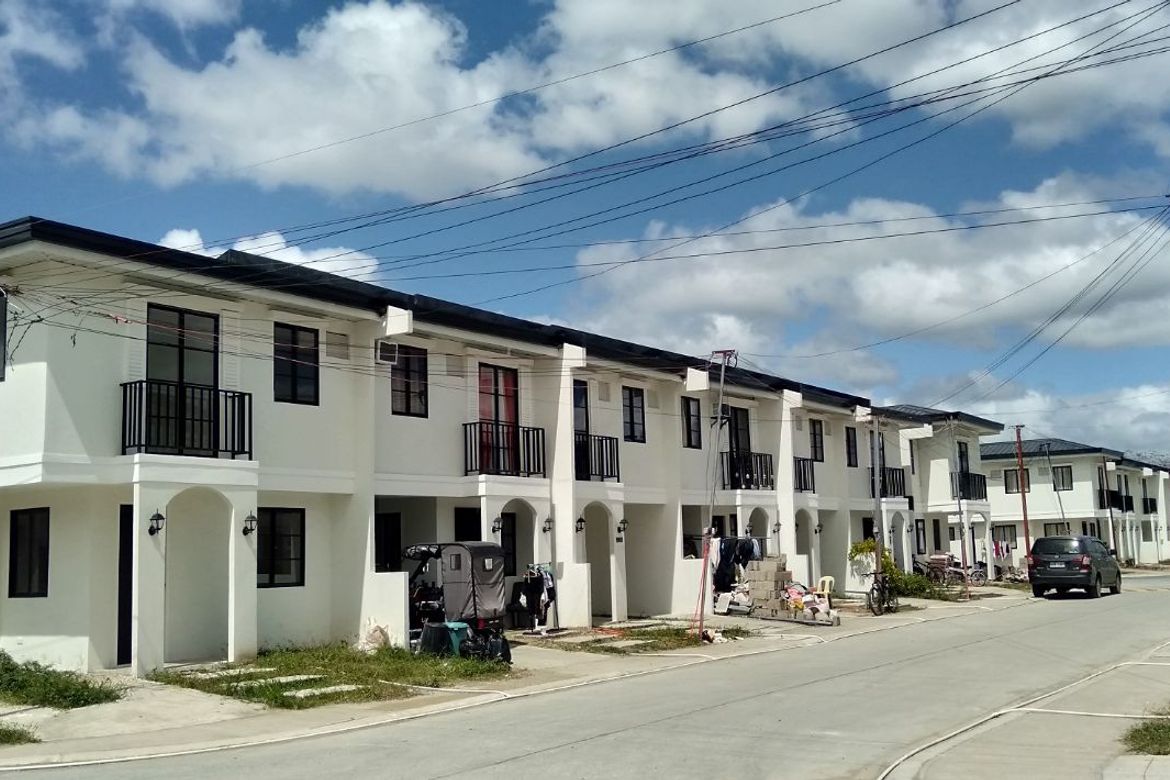 3 Bedroom Townhouse for Sale in Soledad, San Pablo, Laguna – photo 2
