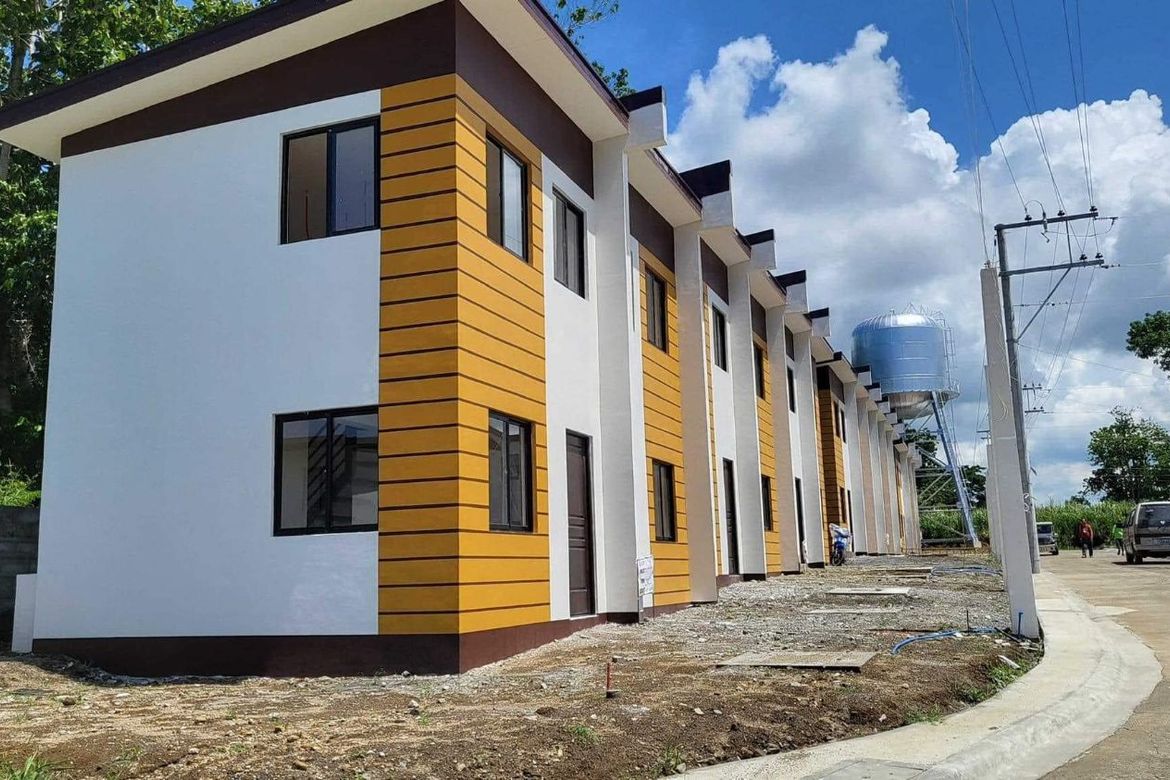 3 Bedroom Townhouse for Sale in Soledad, San Pablo, Laguna – photo 2