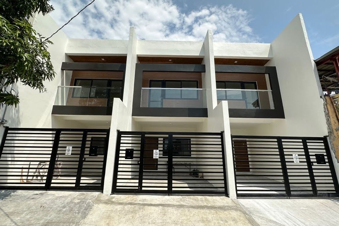 3 Bedroom Townhouse for Sale in Talon Singko, Las Piñas, Metro Manila