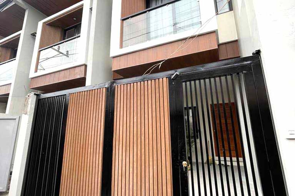3 Bedroom Townhouse for Sale in Tandang Sora, Quezon City, Metro Manila