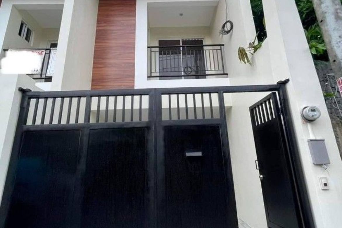 3 Bedroom Townhouse for Sale in Tandang Sora, Quezon City, Metro Manila – photo 2
