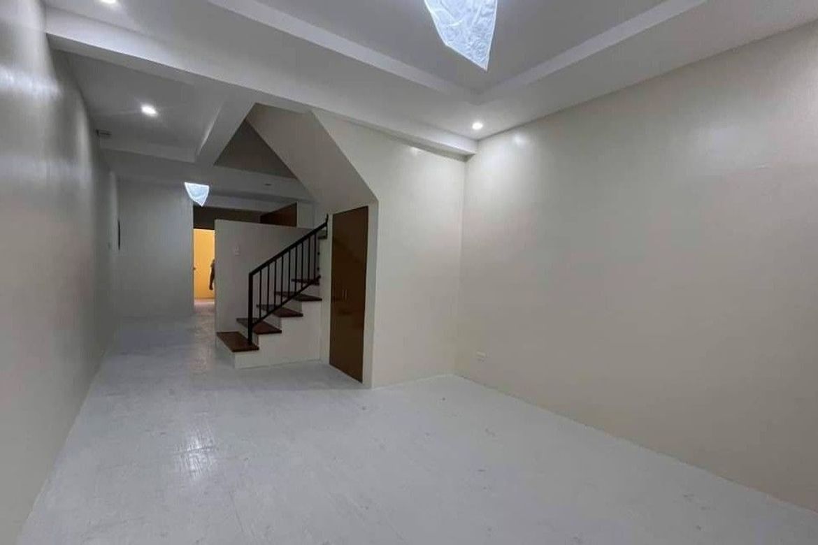 3 Bedroom Townhouse for Sale in Tandang Sora, Quezon City, Metro Manila – photo 5