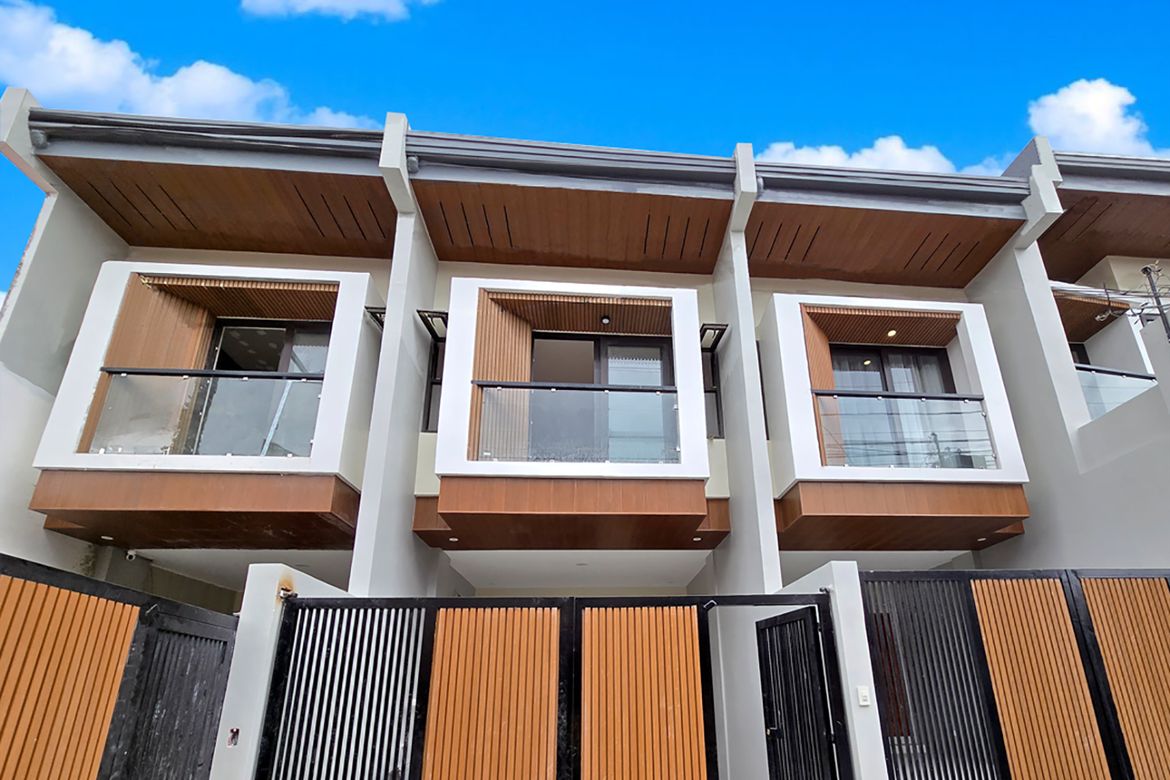 3 Bedroom Townhouse for Sale in Tandang Sora, Quezon City, Metro Manila – photo 2