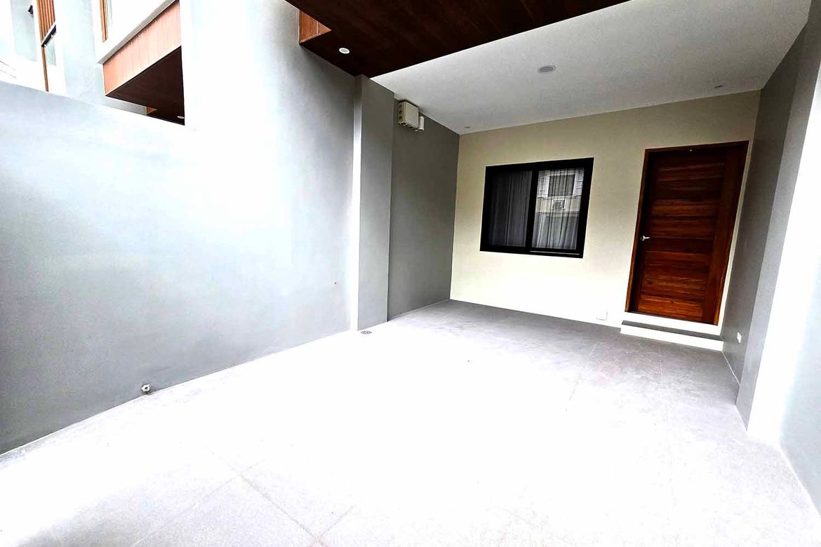 3 Bedroom Townhouse for Sale in Tandang Sora, Quezon City, Metro Manila – photo 4