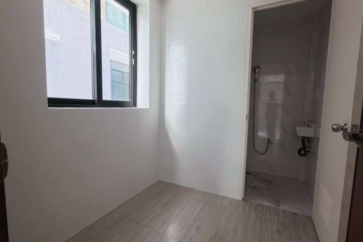 3 Bedroom Townhouse for Sale in Teachers Village East, Quezon City, Metro Manila – photo 4