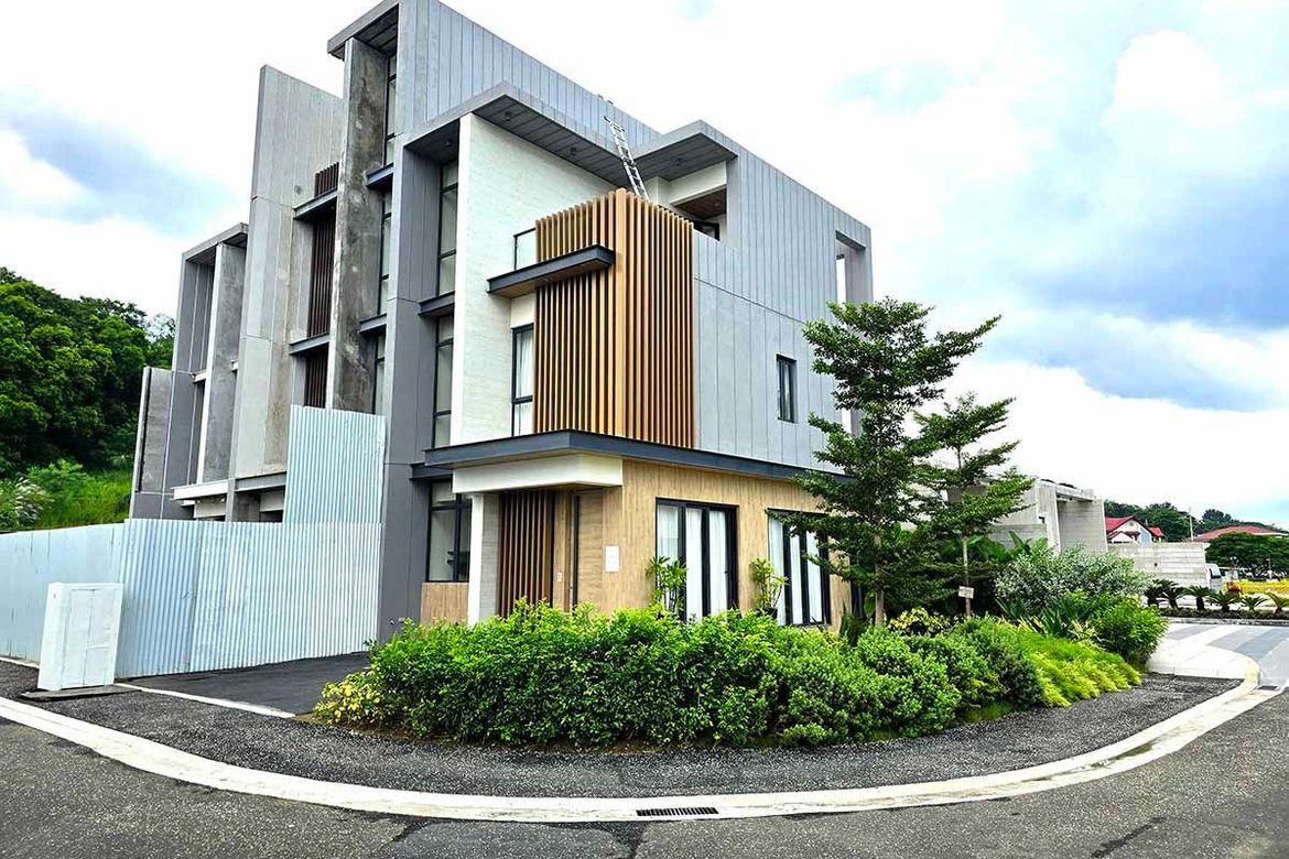 3 Bedroom Townhouse for Sale in Teachers Village East, Quezon City, Metro Manila