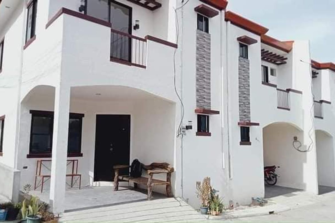3 Bedroom Townhouse for Sale in Tolotolo, Consolacion, Cebu – photo 2