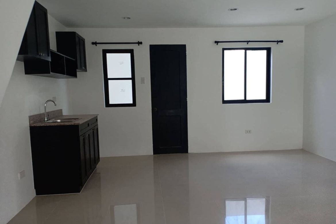 3 Bedroom Townhouse for Sale in Tolotolo, Consolacion, Cebu – photo 8