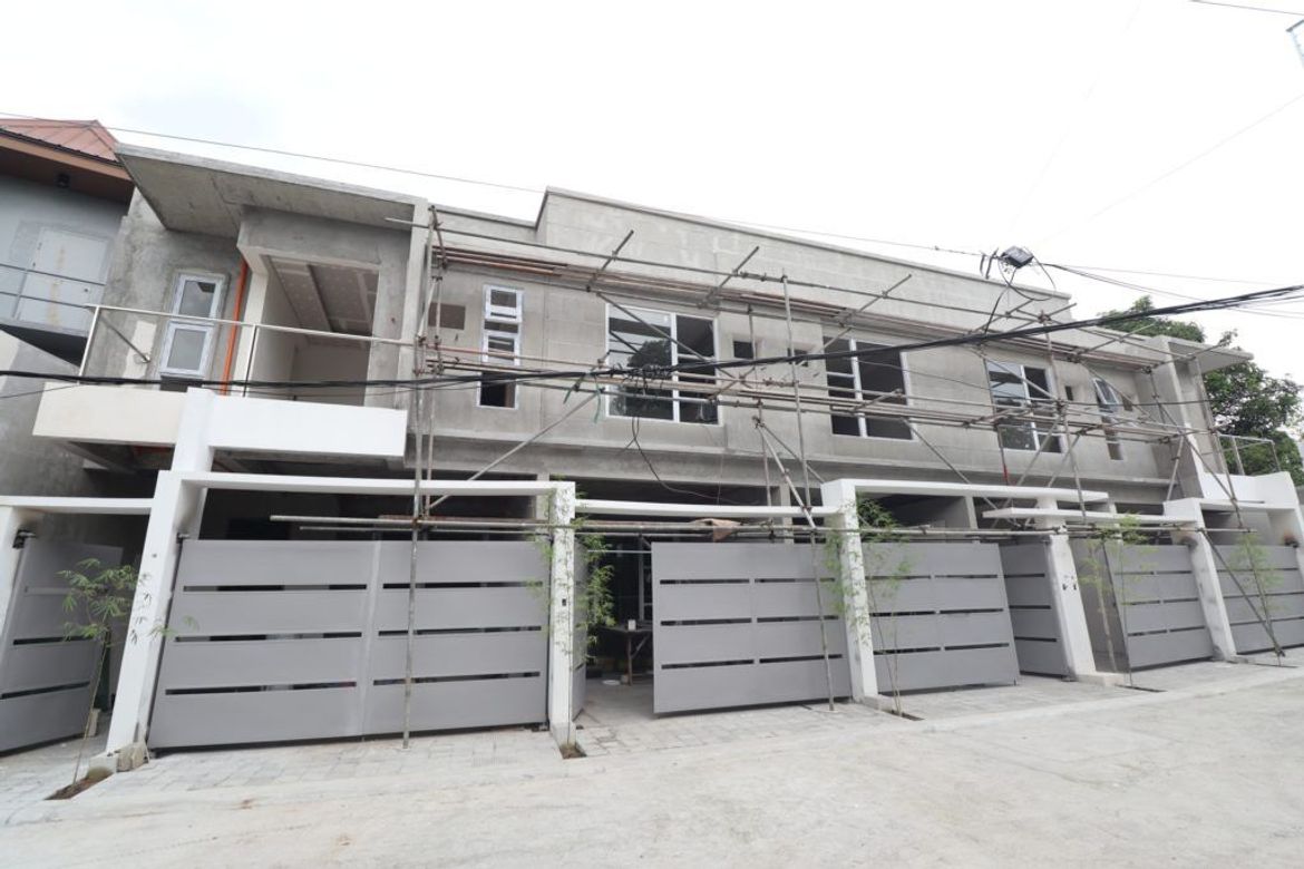 3 Bedroom Townhouse for Sale in Ugong, Valenzuela, Metro Manila – photo 2