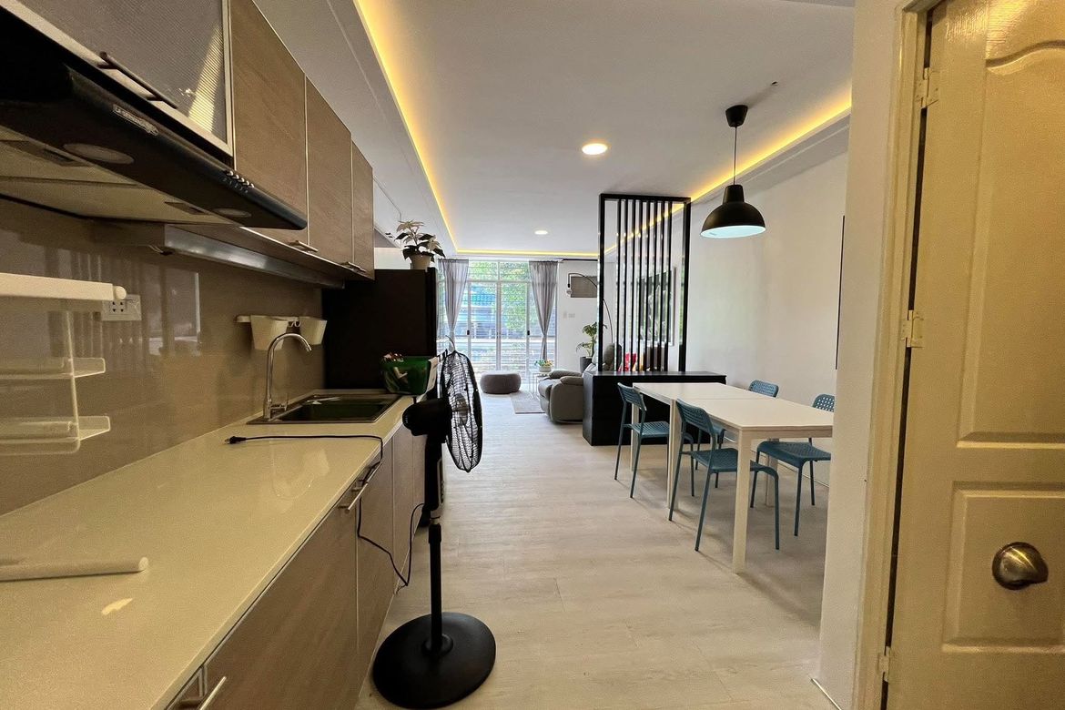 3 Bedroom Townhouse for Sale in Vasra, Quezon City, Metro Manila – photo 3