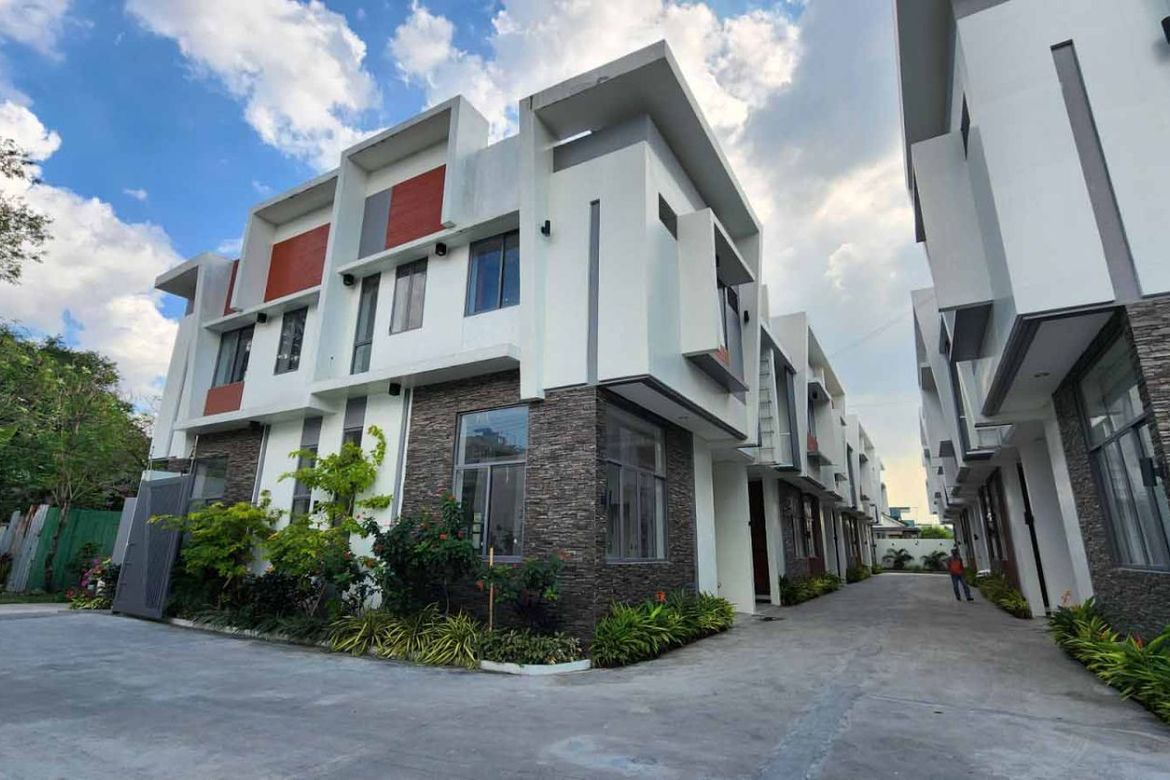 3 Bedroom Townhouse for Sale in Wack-Wack Greenhills, Mandaluyong, Metro Manila near MRT-3 Shaw Boulevard – photo 2