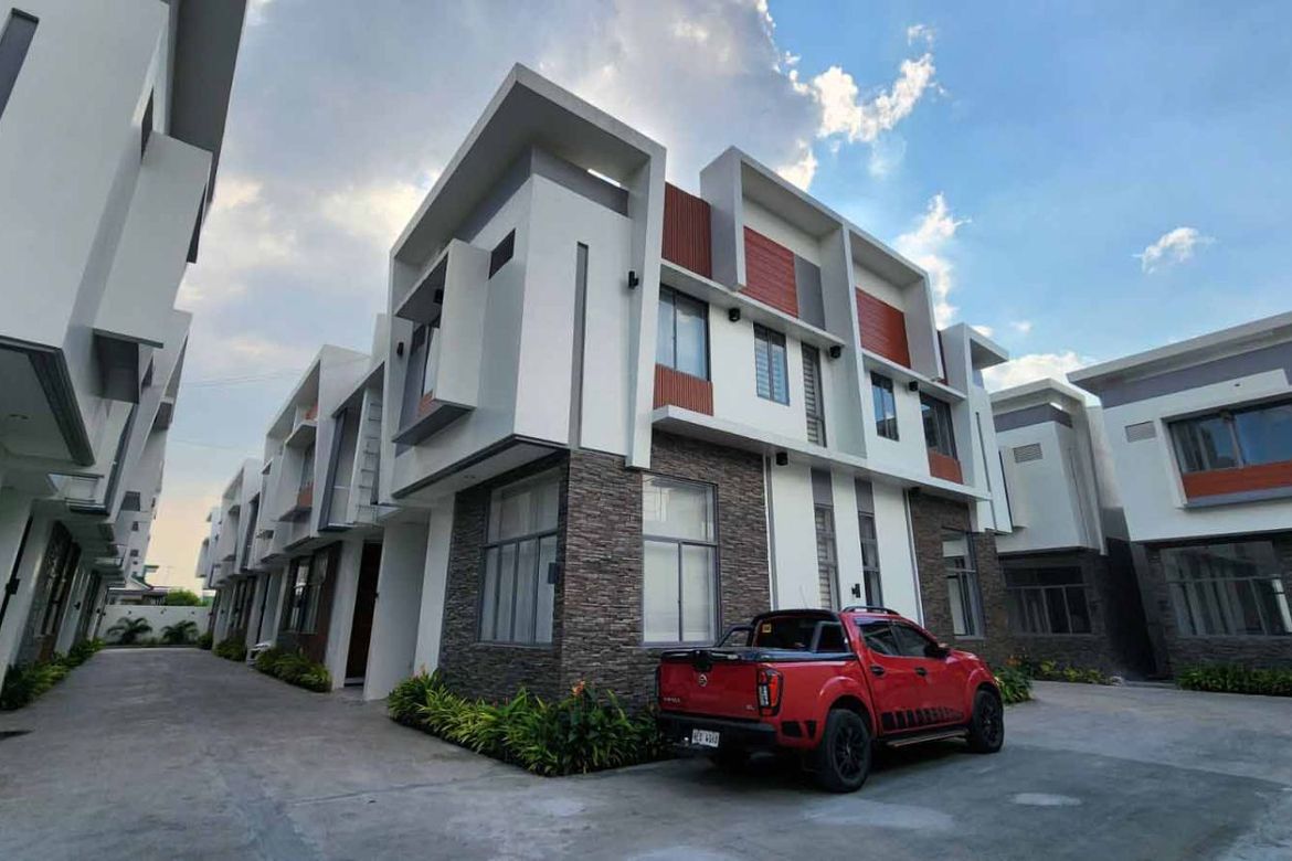 3 Bedroom Townhouse for Sale in Wack-Wack Greenhills, Mandaluyong, Metro Manila near MRT-3 Shaw Boulevard – photo 3
