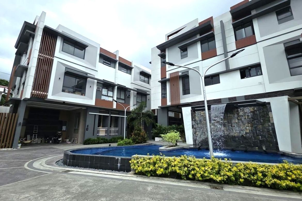 3 Bedroom Townhouse for Sale in Wack-Wack Greenhills, Mandaluyong, Metro Manila near MRT-3 Shaw Boulevard