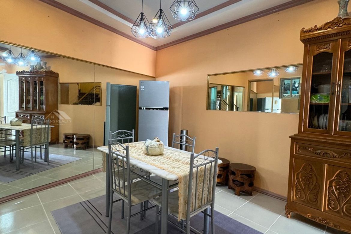 3 Bedroom Townhouse for Sale in West Crame, San Juan, Metro Manila near MRT-3 Santolan – photo 2