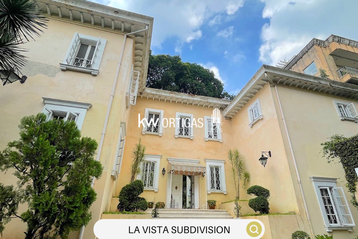 3 Bedroom Villa for Sale in Pansol, Quezon City, Metro Manila