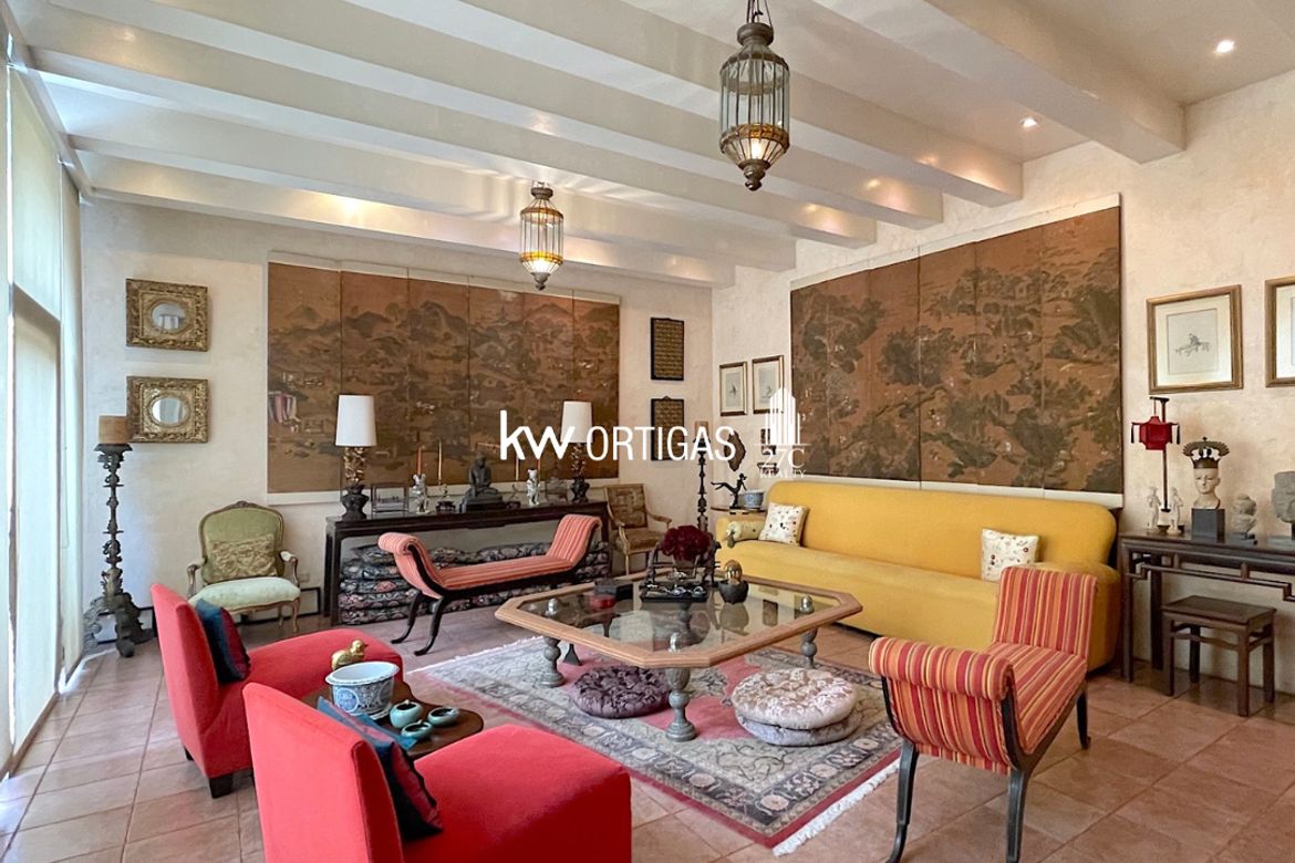 3 Bedroom Villa for Sale in Pansol, Quezon City, Metro Manila – photo 2