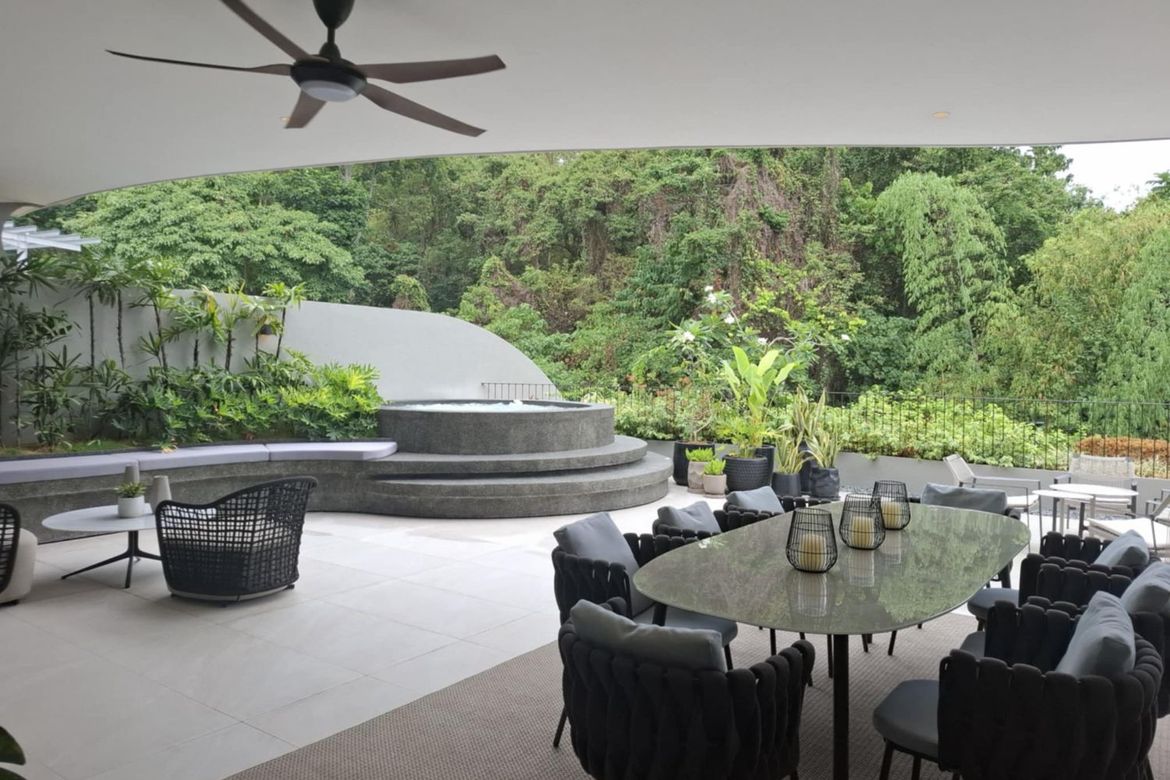 3 Bedroom Villa for Sale in Urdaneta, Makati, Metro Manila near MRT-3 Ayala – photo 7