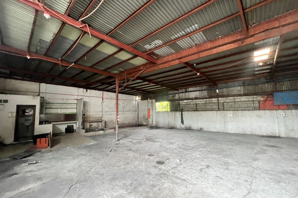 3 Bedroom Warehouse / Factory for Rent in Calzada, Taguig, Metro Manila