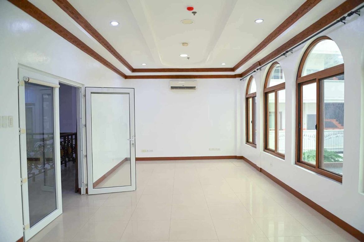 32 Bedroom Commercial for Sale in Mactan, Lapu-Lapu, Cebu – photo 8