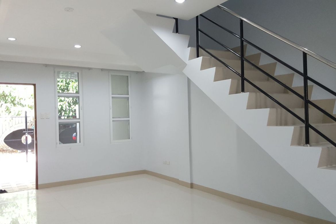 4 Bedroom Apartment for Rent in Basak San Nicolas, Cebu City, Cebu photo 5
