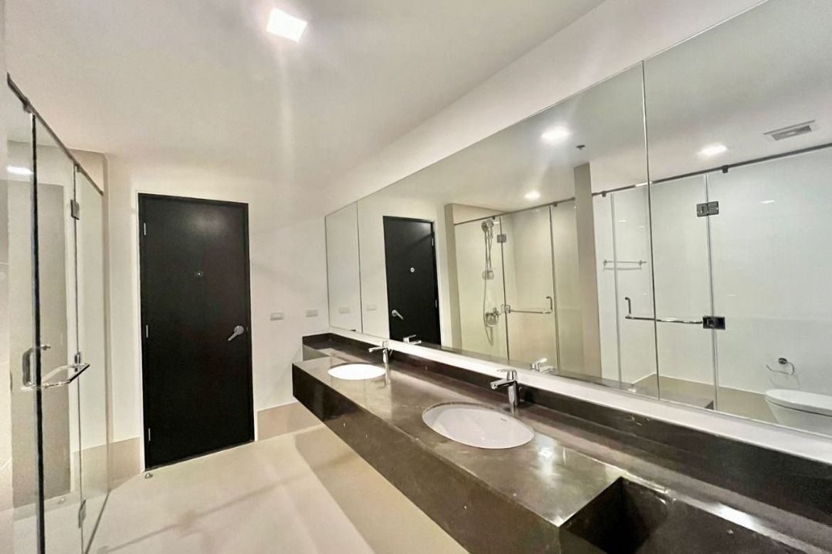 4 Bedroom Apartment for Sale in East Gallery Place, BGC, Taguig – photo 7