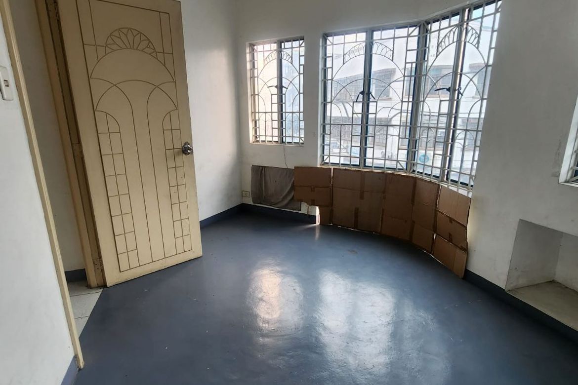 4 Bedroom Commercial for Rent in Quiapo, Manila, Metro Manila near LRT-1 Carriedo