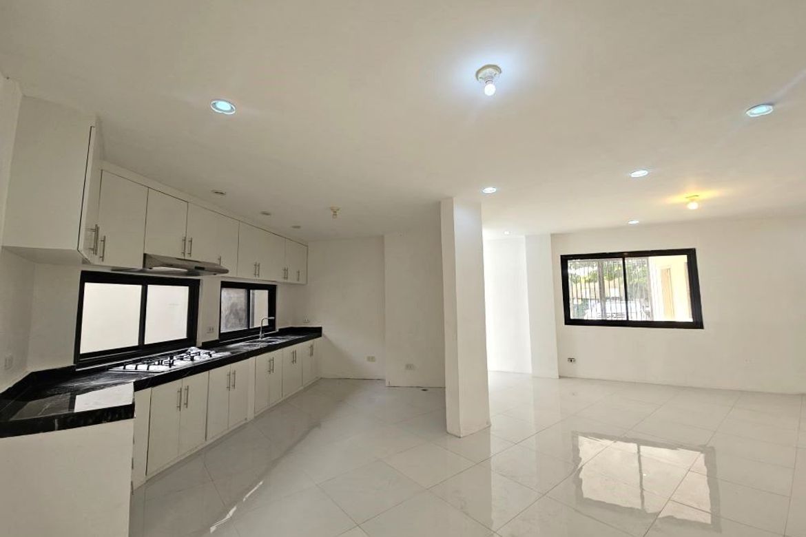 4 Bedroom Commercial for Sale in BF Homes, Parañaque, Metro Manila – photo 5