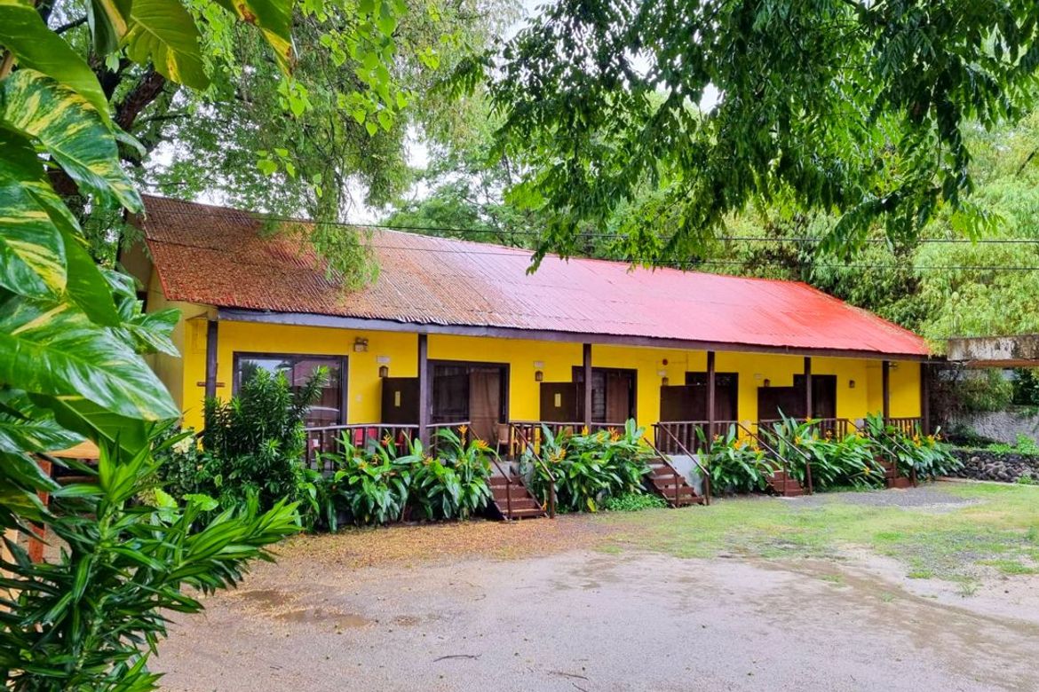 4 Bedroom Commercial for Sale in Quipot, San Juan, Batangas – photo 3