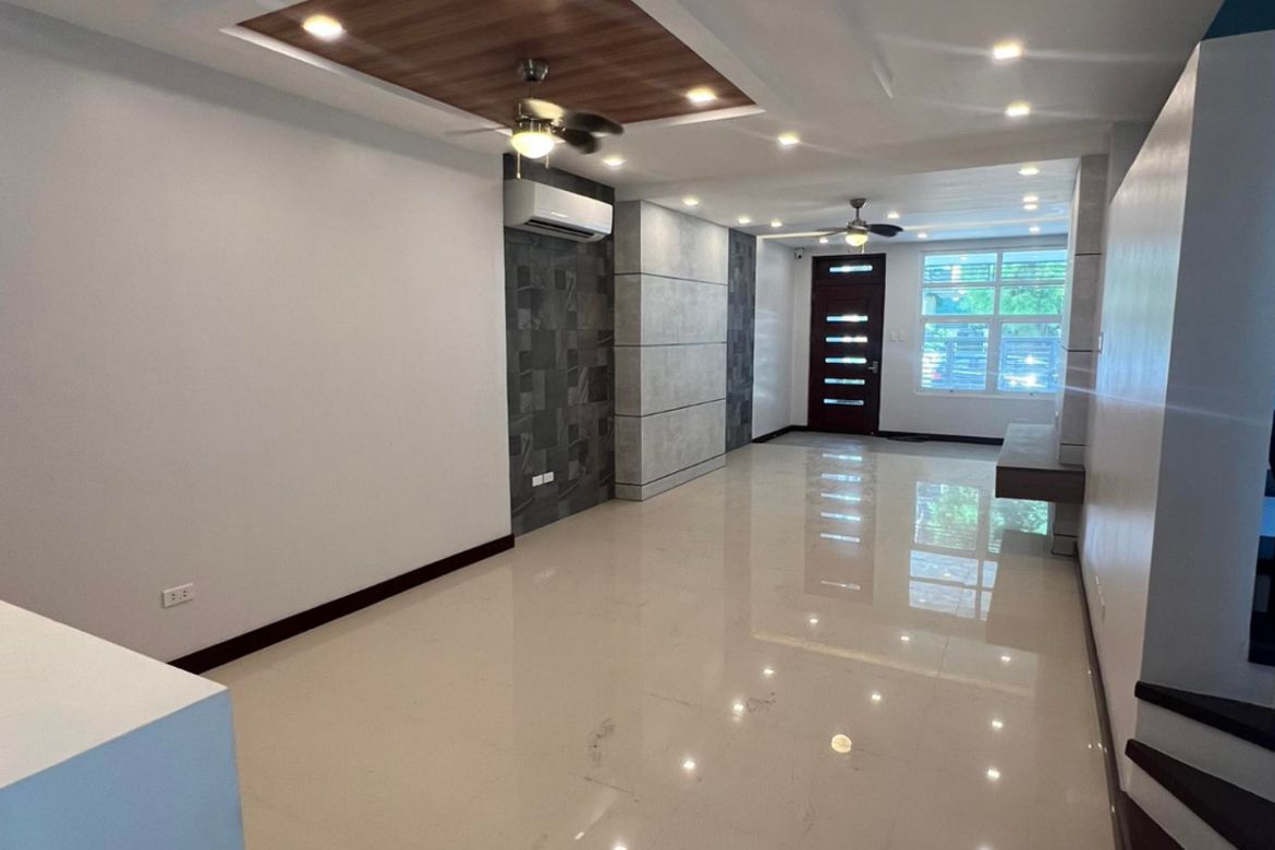 4 Bedroom Condo for Rent in Kapitolyo, Pasig, Metro Manila photo 3