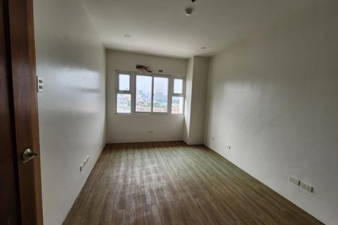 4 Bedroom Condo for Sale in Addition Hills, San Juan, Metro Manila