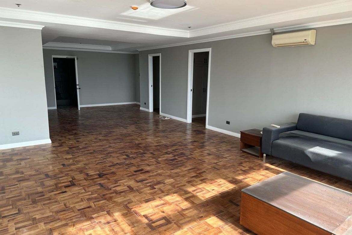 4 Bedroom Condo for Sale in Alabang, Muntinlupa, Metro Manila – photo 2
