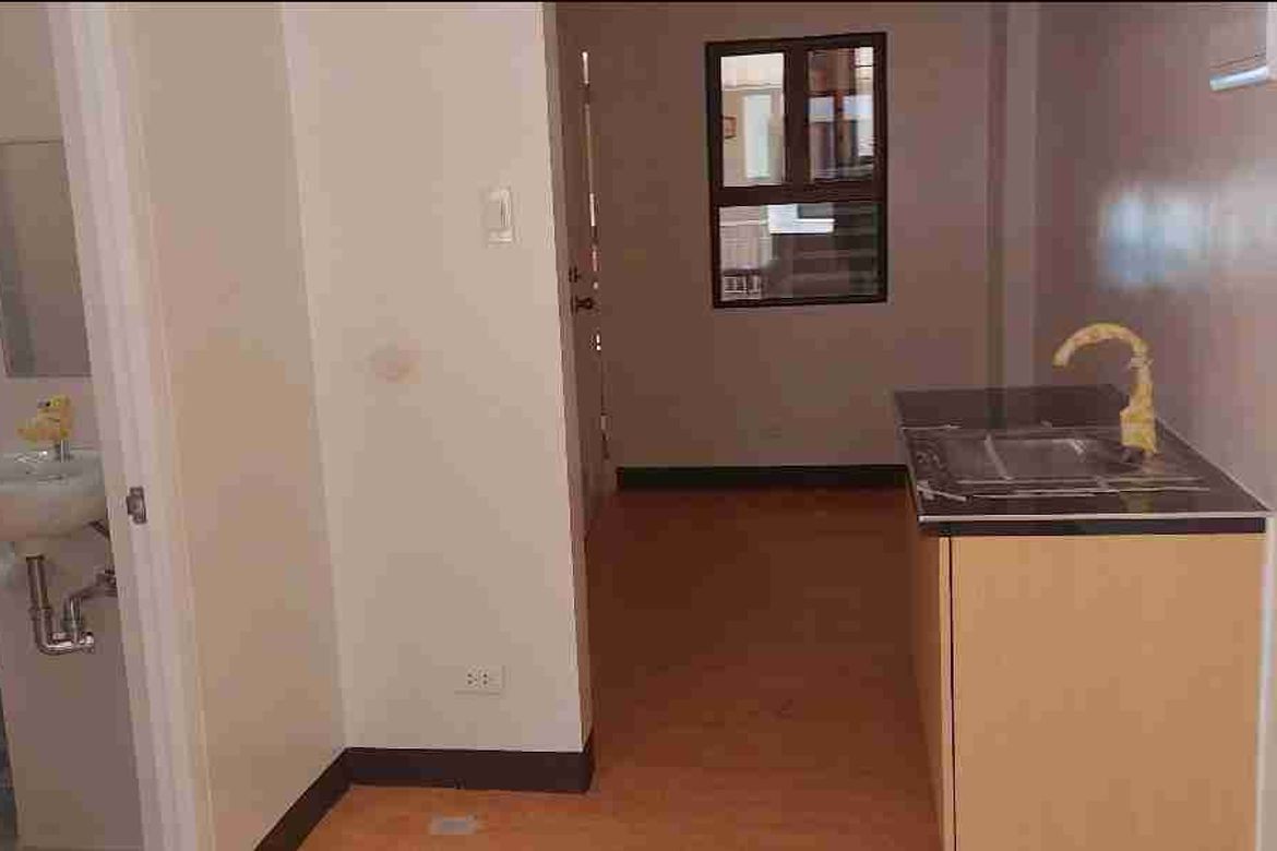 4 Bedroom Condo for Sale in Cambridge Village, San Andres, Cainta, Rizal – photo 4
